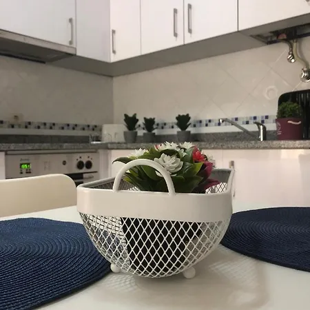 Familia Sequeira דירה נאזרה